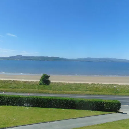 Johnny's Beach House Buncrana